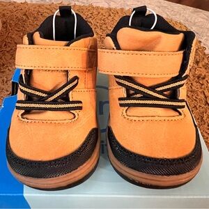 Stride rite 360 boots size 5